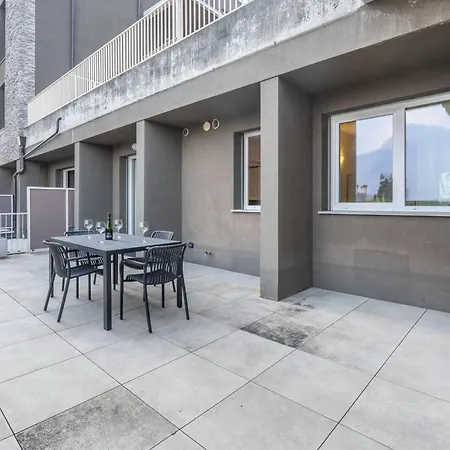 Larius Apartment-residence With Pool On דירה Musso
