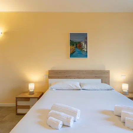 Larius Apartment-residence With Pool On * Musso