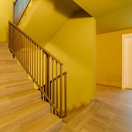 דירה Larius Apartment-residence With Pool On