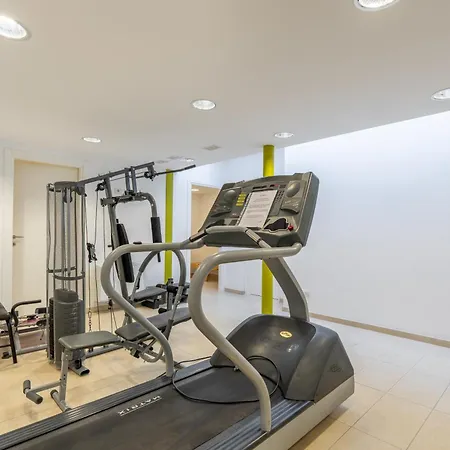 דירה Larius Apartment-residence With Pool On